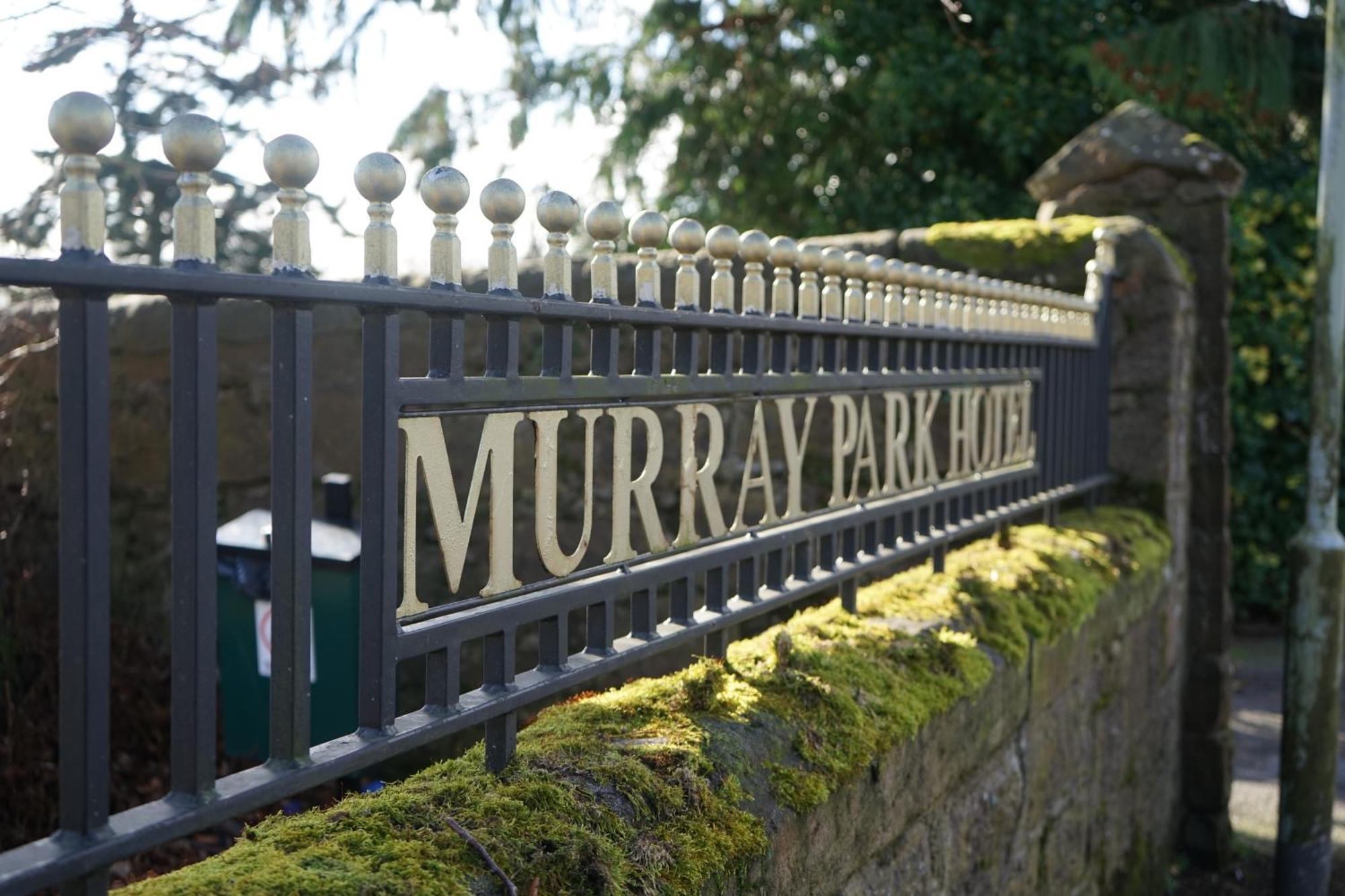 The Murray Park Hotel Крийф Екстериор снимка